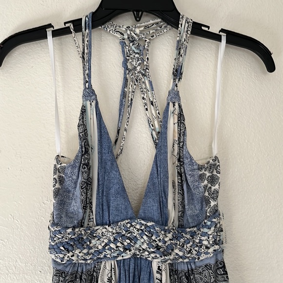 SKY top size Medium.It’s multi blue paisley print! It has a braided waist - Picture 2 of 5